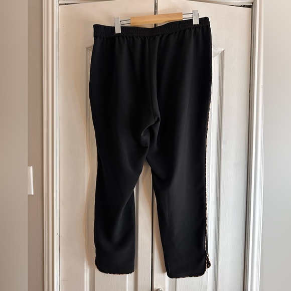 Crop Trousers with Cheetah Print Detailing - Picture 5 of 7